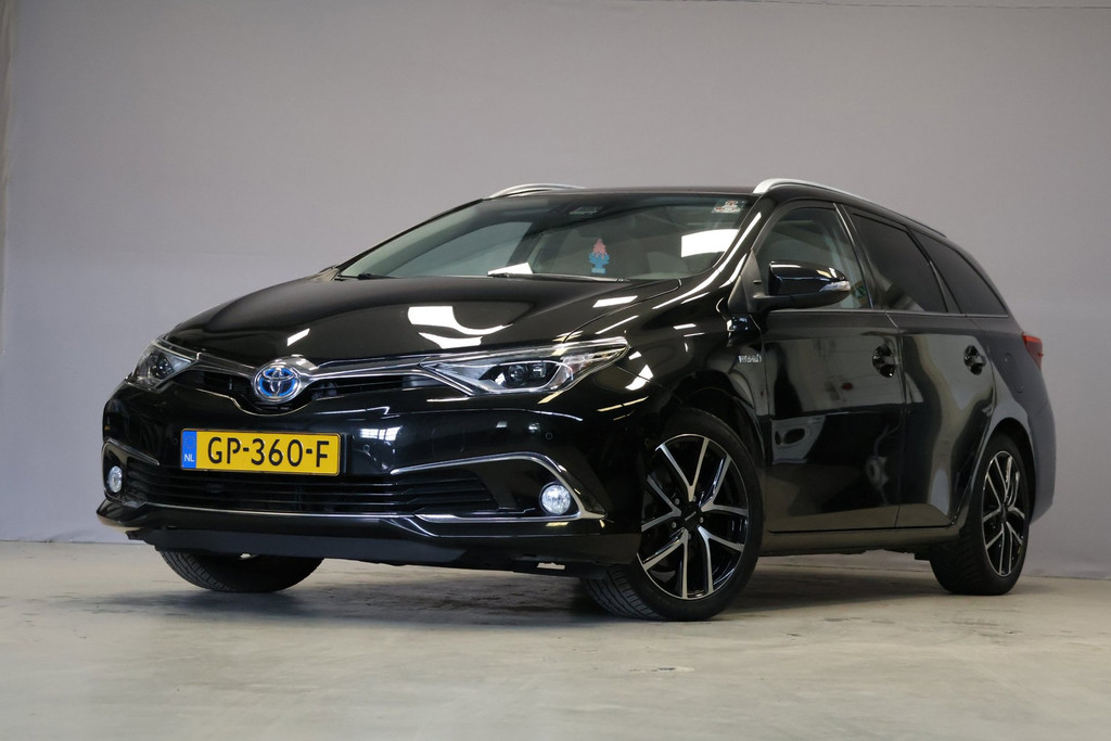 Toyota Auris Touring Sports 1.8 Hybrid Lease pro |Pano|Stoelverwarming| 52728014-0.jpg | Autocentrum Nissewaard