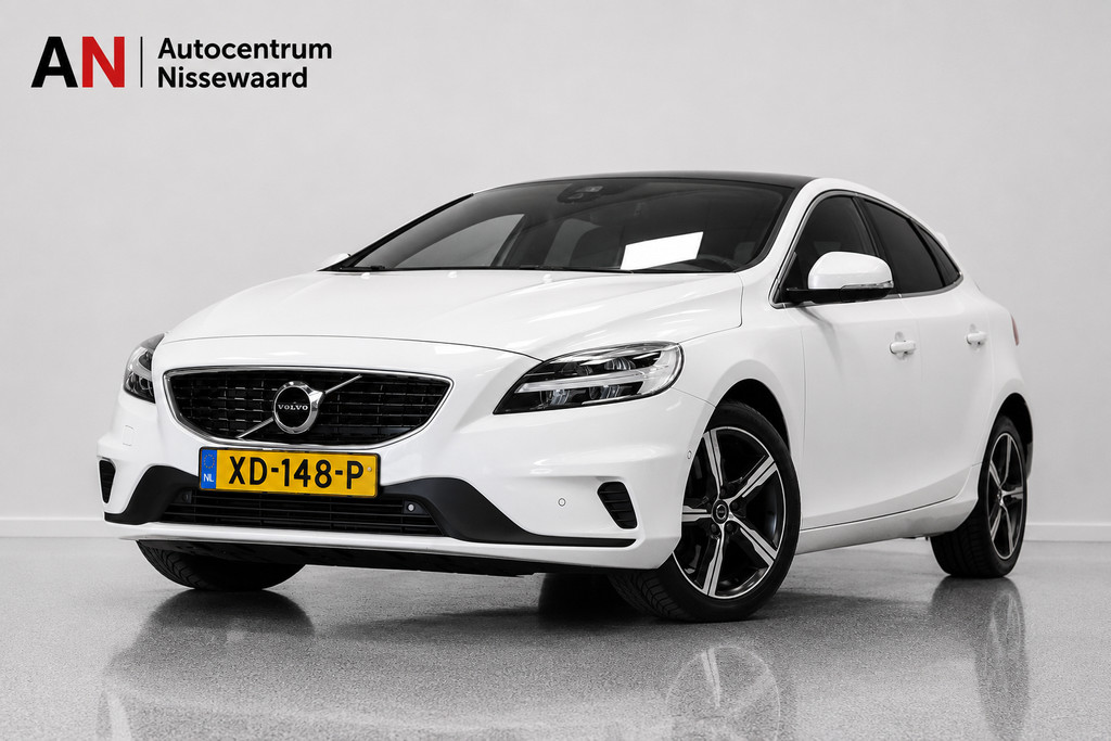Volvo V40 1.5 T3 Polar+ Sport |Panorama|Leder| 54770912-0.jpg | Autocentrum Nissewaard