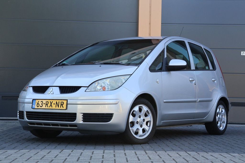 Mitsubishi Colt 1.3 Invite |Automaat| 55919560-0.jpg | Autocentrum Nissewaard
