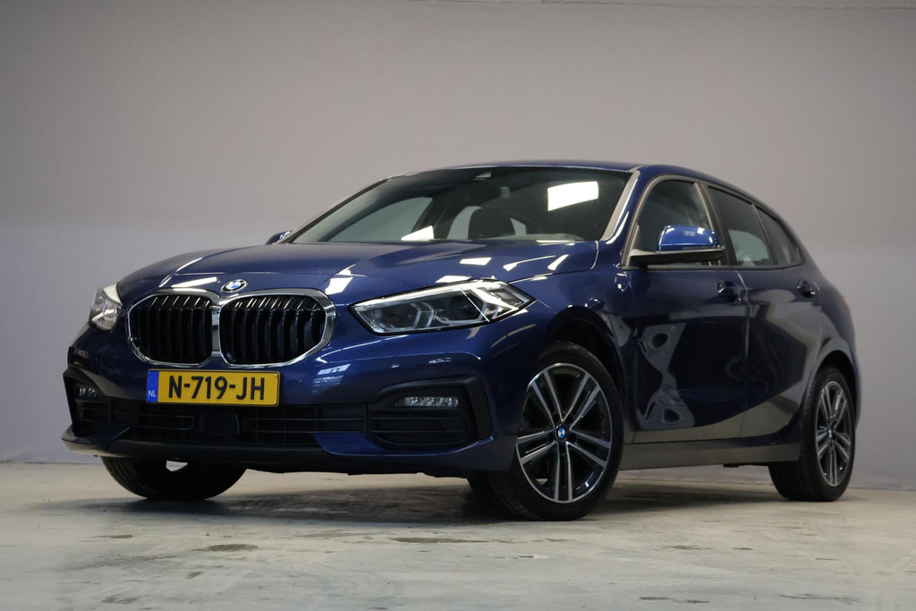 BMW 1 Serie 118i Business Edition |Carplay|Virtual| 50358478-0.jpg | Autocentrum Nissewaard