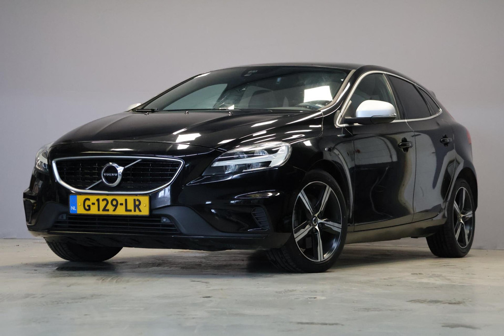 Volvo V40 1.5 T3 Polar+ Sport R Design |Pano|Stoelverwarm| 50435937-0.jpg | Autocentrum Nissewaard