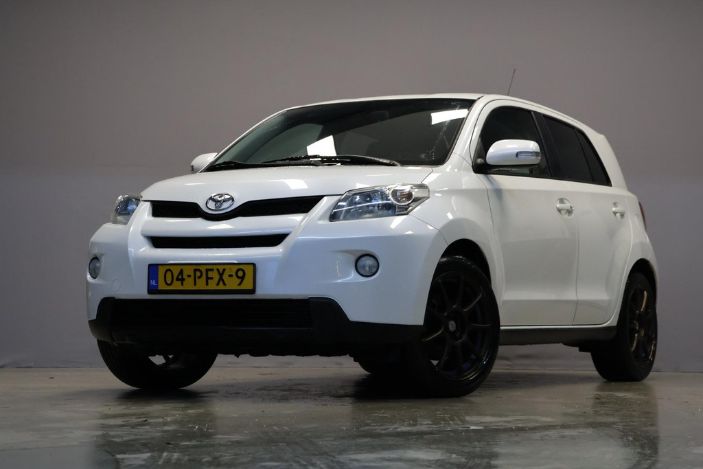 Toyota Urban Cruiser 1.3 VVT-i Dynamic Pearl |Climate|Keyless| 51181098-0.jpg | Autocentrum Nissewaard