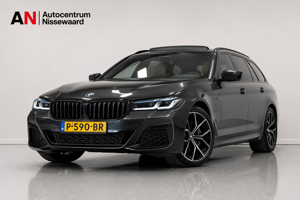 BMW 5 Serie Touring 520e M Sport Business Edition Plus |Panorama| 52152527-0.jpg | Autocentrum Nissewaard