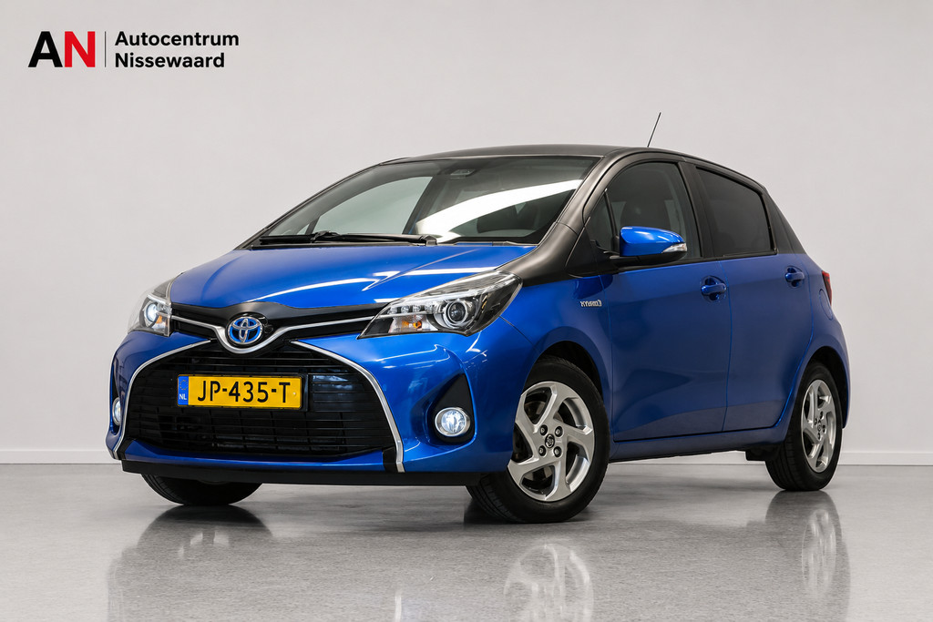 Toyota Yaris 1.5 Hybrid Trend Bi-Tone |Carplay|Climate| 53097252-0.jpg | Autocentrum Nissewaard