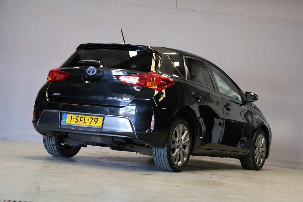 Toyota Auris 1.8 Hybrid Lease pro |Pano|Stoelverwarming| 53168111-0.jpg | Autocentrum Nissewaard